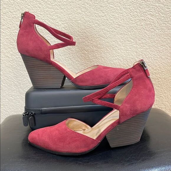 Eileen Fisher Tilda Red Stacked Heel Pumps Size 10 - Picture 1 of 7